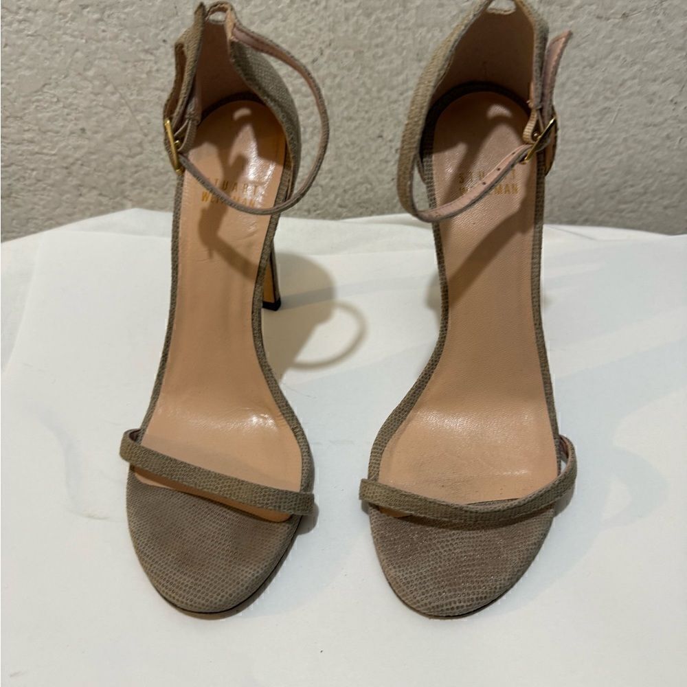 Stuart Weitzman Nudist Heel size 8 snake print accent